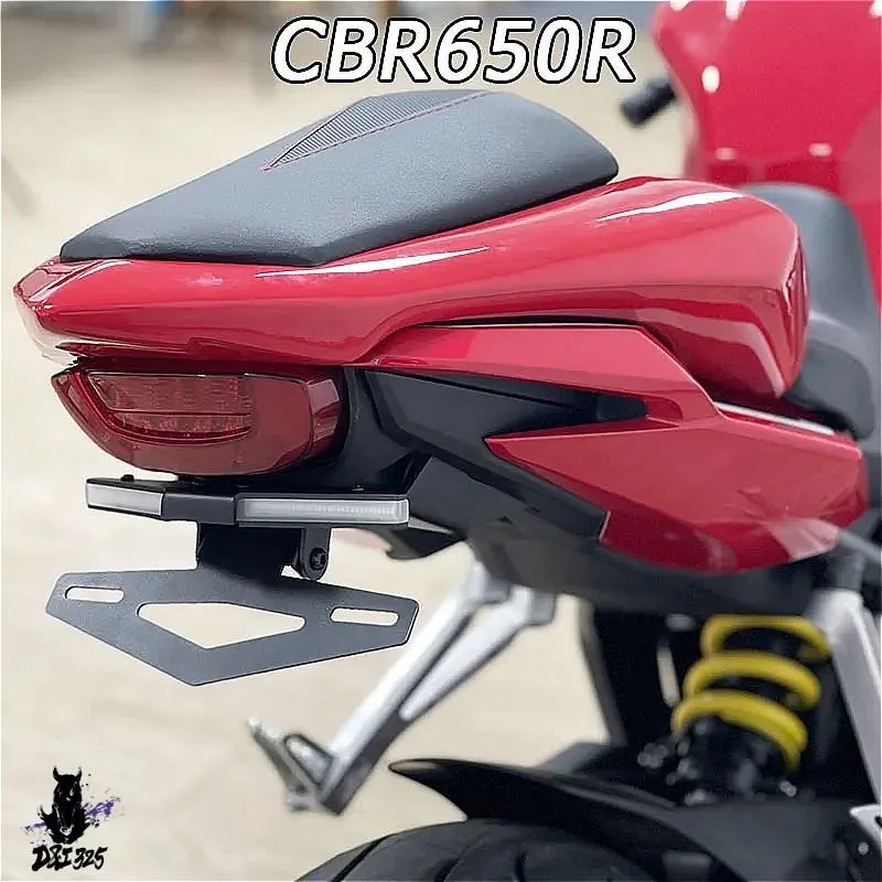 【互換品】 CBR650R CB650R用 リアテールライト＆ブレーキウインカー統合LEDバイクナンバープレートブラケット 2021-2022適合 社外製