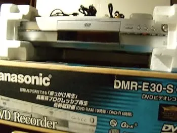 【中古】Panasonic DIGA DMR-E30 DVDビデオレコーダー
