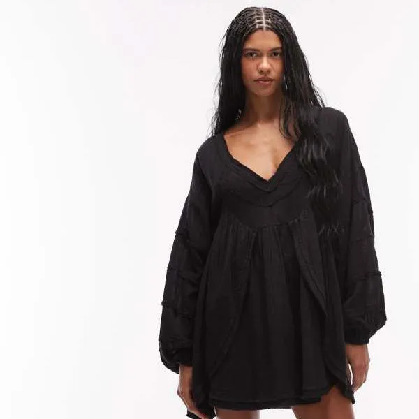 エイソス ASOS asos ASOS DESIGN Vネック ウォッシュ加工 スモック ミニドレス（ウォッシュドブラック） ワンピース レディース 女性 インポートブランド 小さいサイズから大きいサイズまで