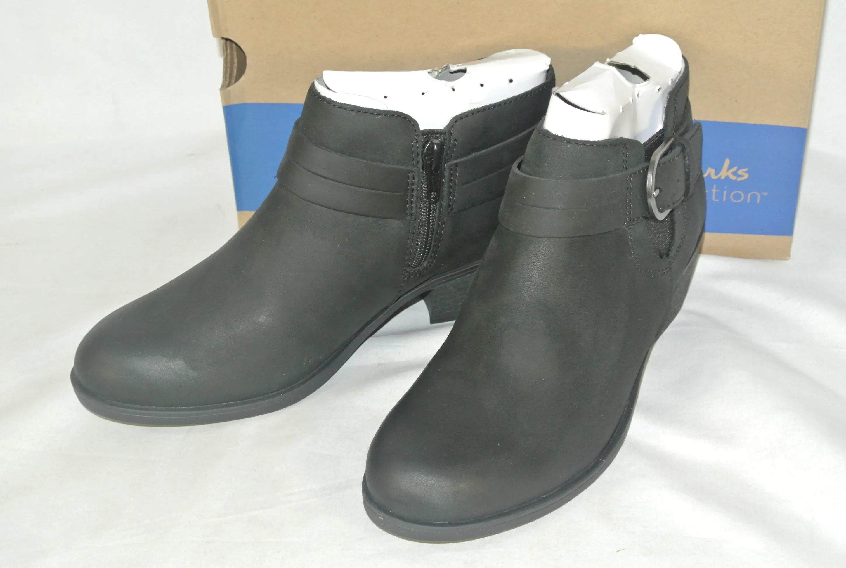 アウトレット [クラークス] ファッションブーツ チャールテンレイ レディース Clarks Charlten Rae 23.5CM 訳あり未使用品/送料無料/激安処分